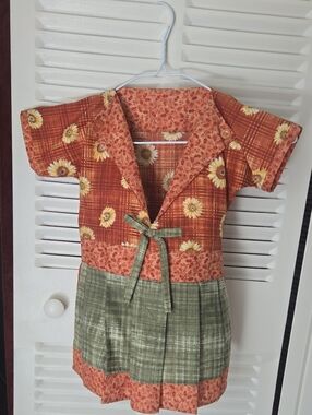 Sunflower Print. Grocery Or Miscellaneous holder.